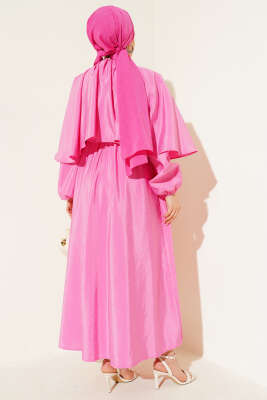 Kol Lastikli Pelerinli Elbise Pembe - Tesettür Elbise