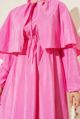 Kol Lastikli Pelerinli Elbise Pembe - Tesettür Elbise