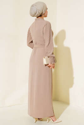 Kol Piliseli Elbise Latte - Tesettür Elbise