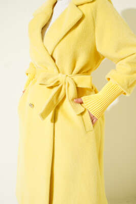 Kol Ribanalı Kuşaklı Tay Tüyü Kaban Sarı - Kaban