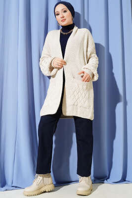 Kol Sepet Örgülü Triko Hırka Bej - Hırka