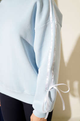 Kol Şeritli Fiyonklu Üç İplik Sweatshirt Bebe Mavi - Kadın Giyim Modelleri