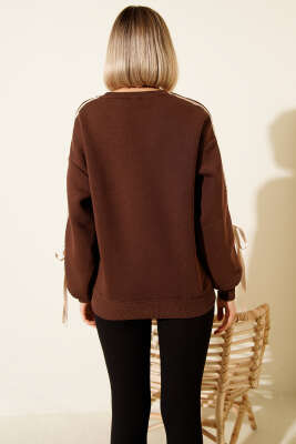 Kol Şeritli Fiyonklu Üç İplik Sweatshirt Kahve - Kadın Giyim Modelleri