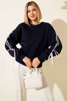 Kol Şeritli Fiyonklu Üç İplik Sweatshirt Lacivert - Kadın Giyim Modelleri