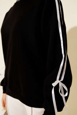 Kol Şeritli Fiyonklu Üç İplik Sweatshirt Siyah - Kadın Giyim Modelleri