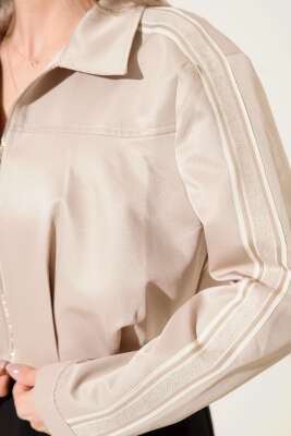 Kol Şeritli Pens Detaylı Crop Ceket Bej - Kadın Giyim Modelleri