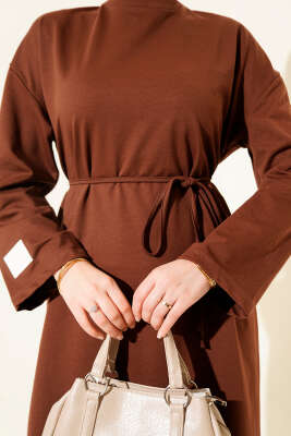 Kol Ucu Armalı İp Bağcıklı Elbise Kahve - Elbise