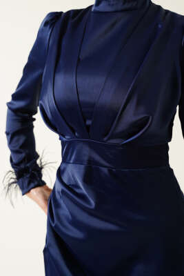 Kol Ucu Püsküllü Saten Abiye Elbise Lacivert - Tesettür Elbise