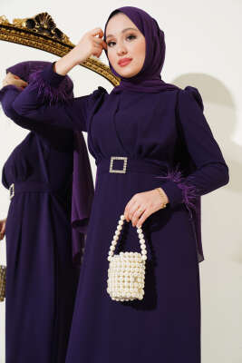 Kol Ucu Tüylü Kemerli Elbise Menekşe - Tesettür Elbise