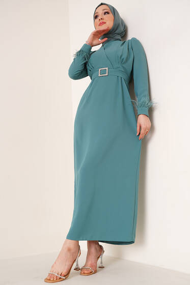 Kol Ucu Tüylü Kemerli Elbise Mint - Tesettür Elbise