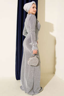 Kol Ucu Tüylü Simli Abiye Elbise Gümüş - Elbise