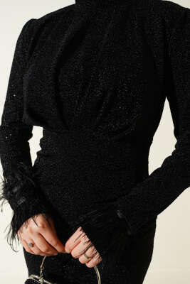 Kol Ucu Tüylü Simli Abiye Elbise Siyah - Elbise