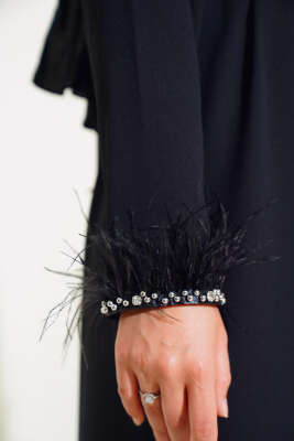 Kol ve Etek Ucu Tüylü Elbise Siyah - Tesettür Elbise