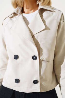 Kol ve Omuz Apoletli Kısa Ceket Taş - Kadın Giyim Modelleri