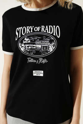 Kol Ve Yaka Biyeli Yazılı T-shirt Siyah - Kadın Giyim Modelleri