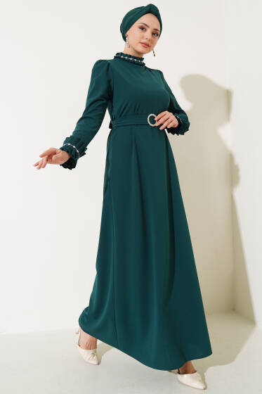 Kol ve Yaka Pliseli Taşlı Elbise Zümrüt - Elbise