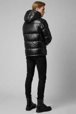 Kol Yazılı Kapüşonlu Şişme Erkek Mont Siyah - Erkek Mont