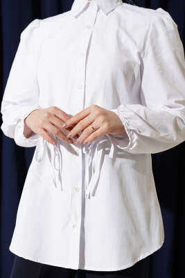 Kolları Bağcık Detaylı Gömlek Beyaz - Gömlek