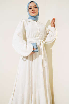 Kolları Boncuk Detaylı Kuşaklı Elbise Ekru - Elbise