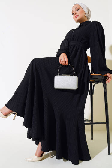 Kolları Boncuk Detaylı Kuşaklı Elbise Siyah - Elbise