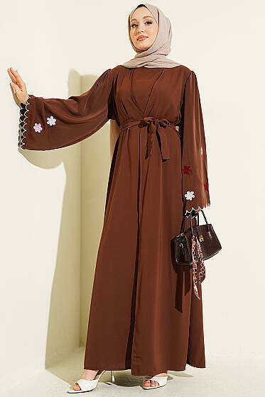 Kolları Çiçek Nakışlı Abaya Kahve - Elbise