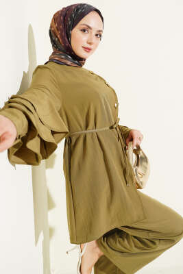 Kolları Fırfırlı Düğmeli İkili Takım Yağ Yeşili - İkili Takım