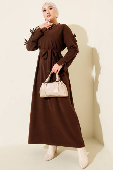 Kolları Fiyonk Detaylı Selanik Elbise Kahve - Elbise