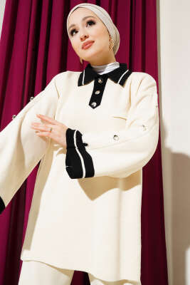 Kolları Metal Düğme Detaylı Triko Takım Bej - İkili Takım