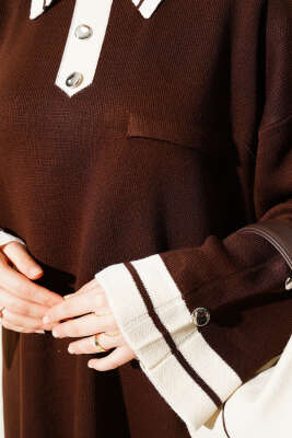 Kolları Metal Düğme Detaylı Triko Takım Kahve - İkili Takım