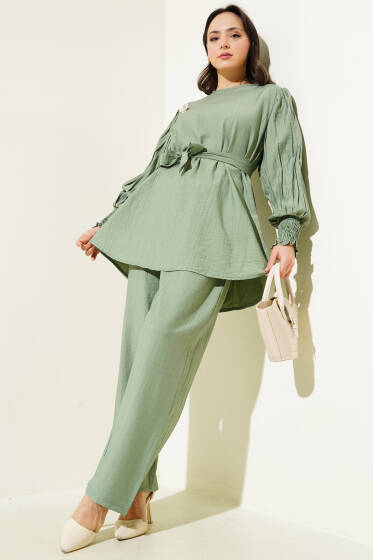 Kolları Pileli Kuşaklı İkili Takım Çağla Yeşil - İkili Takım