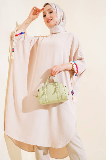 Kolları Püsküllü Yarasa Kol Tunik Bej - Tunik