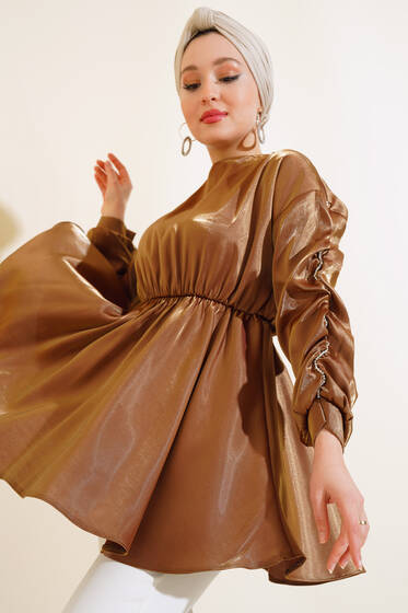 Kolları Taşlı Büzgülü Tunik Kahve - Tunik
