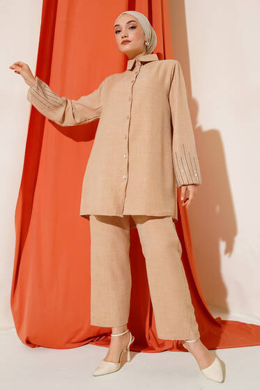 Kolları Taşlı Keten İkili Takım Latte - İkili Takım