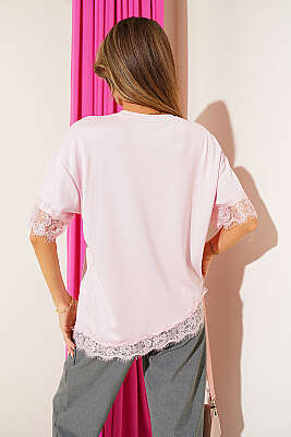 Kolları Ve Eteği Dantelli T-shirt Pembe - Kadın Giyim Modelleri