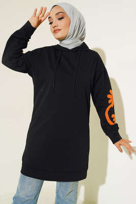 Kolları Ve Sırtı Çiçek Baskılı Tunik Siyah - Tunik