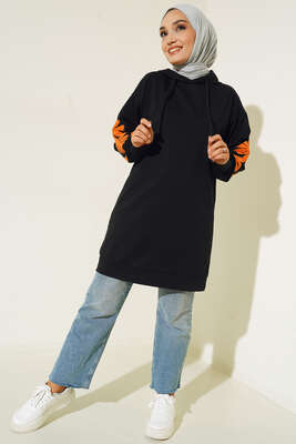 Kolları Ve Sırtı Çiçek Baskılı Tunik Siyah - Tunik