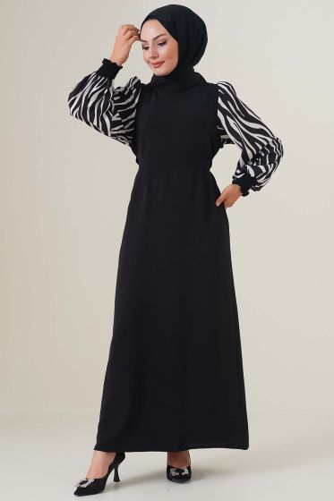 Kolları Zebra Desen Kuşaklı Siyah Elbise - Tesettür Elbise