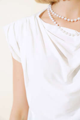 Kolsuz Bluz Ekru - Yılın Fırsatı