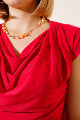 Kolsuz Bluz Kırmızı - Yılın Fırsatı