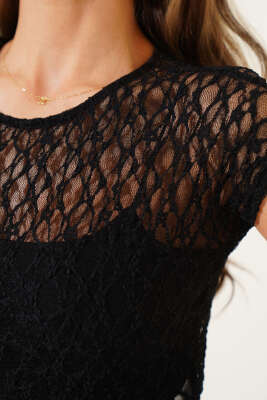 Kolsuz Dantelli Crop Siyah - Kadın Giyim Modelleri