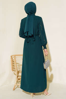 Kolu Taş Süslemeli Kuşaklı Elbise Zümrüt Yeşili - Thumbnail