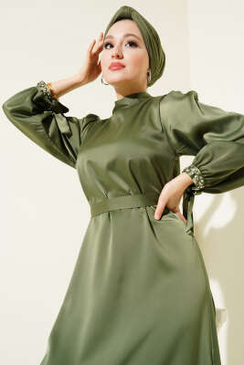 Kolu Taşlı Bağlamalı Saten Abiye Elbise Haki - Tesettür Elbise