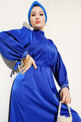 Kolu Taşlı Bağlamalı Saten Abiye Elbise Saks - Tesettür Elbise