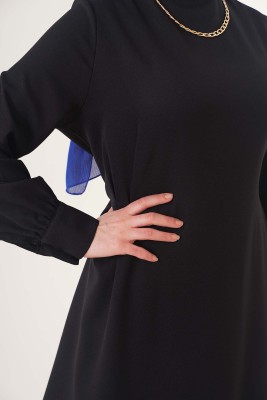 Kolye Detaylı Beli Lastikli Elbise Siyah - Thumbnail
