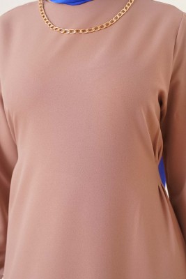 Kolye Detaylı Beli Lastikli Elbise Vizon - Thumbnail