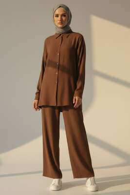 Krinkıl Görünümlü Düğmeli Takım Taba 