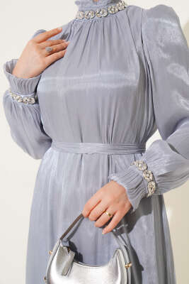 Kristal Taşlı Şifon Elbise Gri - Tesettür Elbise