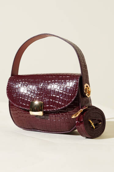 Kroko Desen Metal Tokalı Mıknatıslı Çanta Vişne - Kol Çantası