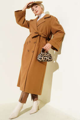 Kruvaze Yaka Altı Düğmeli Kaşe Kaban Latte 