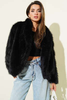 Kruvaze Yaka Astarlı Kısa Kürk Ceket Siyah - MISRA